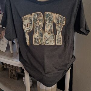 Gildan Gray Short Sleeve Tee with Graphic Print